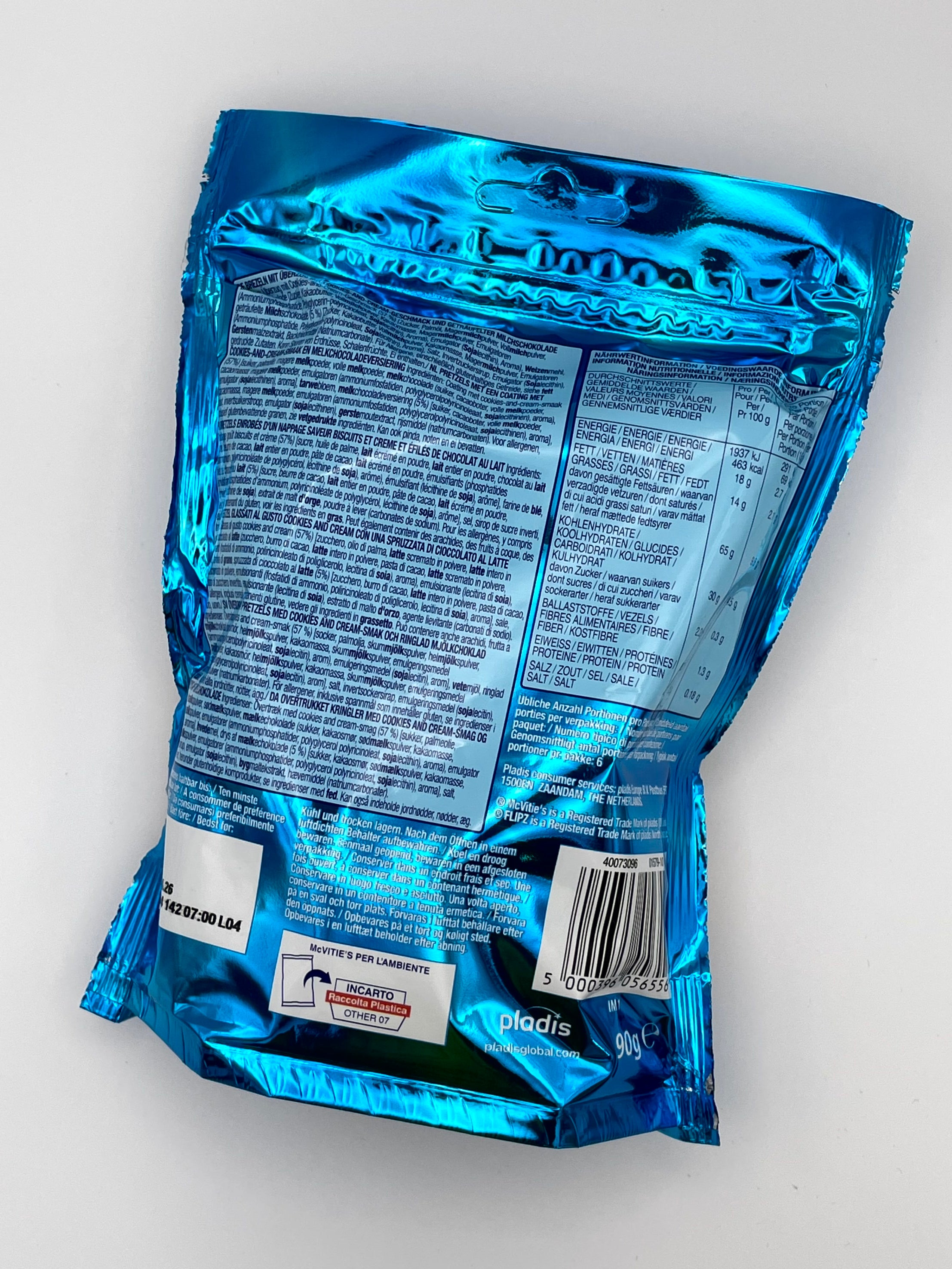 Flipz Cookies & Cream